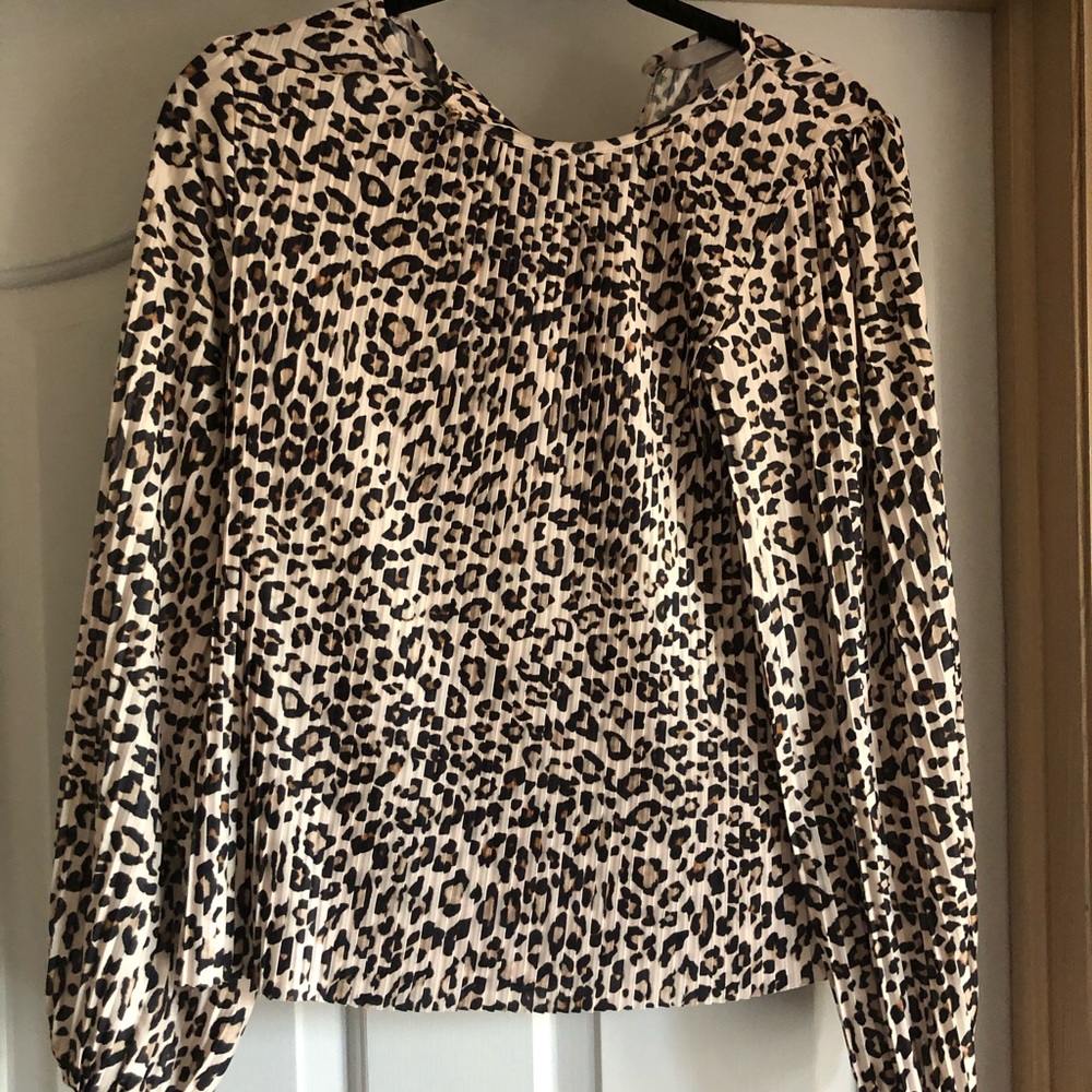 H&M leopard print top with gold button back